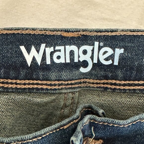 Wrangler Men's Jeans Size 40 X 32 Dark Blue Free To Stretch Relax Fit Casual NEW - Picture 7 of 16